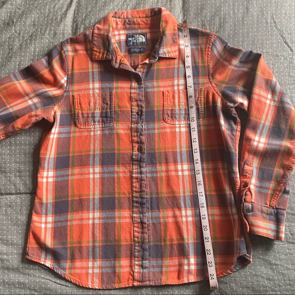Women’s Large North Face Flannel